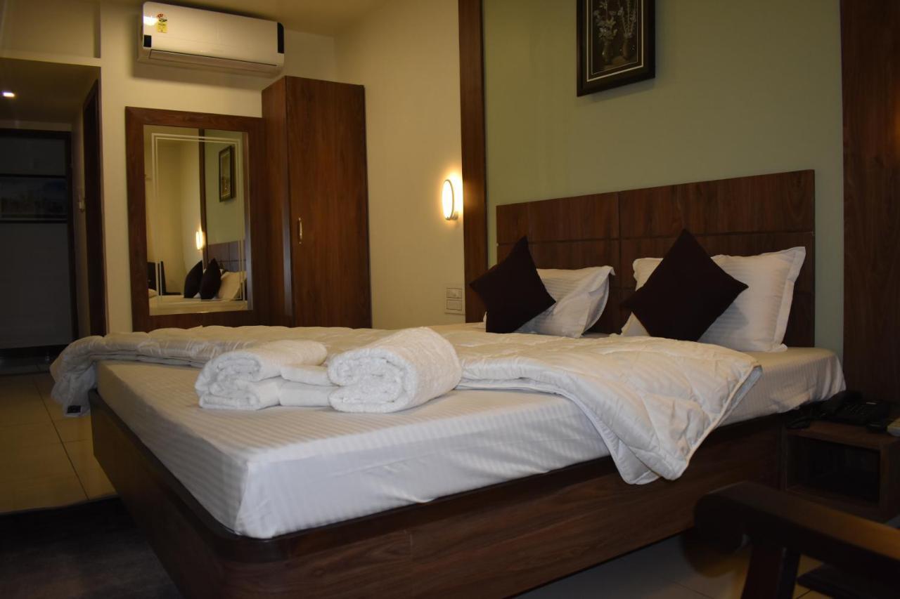 Hotel Shyam Palace Bhuj Εξωτερικό φωτογραφία